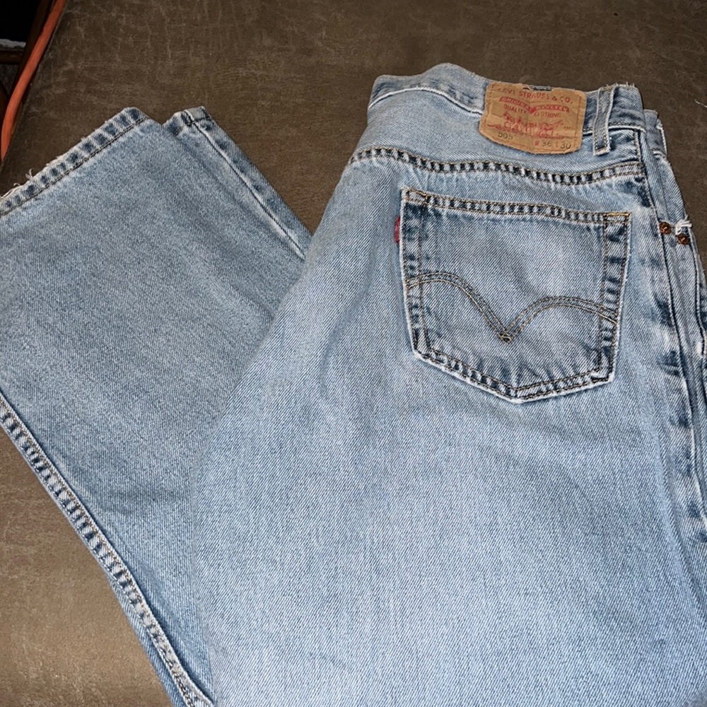 Men’s Levi pants